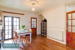 Dining Room- click for photo gallery